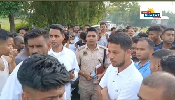 ৰোগীৰ মৃত্যুক কেন্দ্ৰ কৰি কাউৰবাহাৰ বৰঘুলি চিকিৎসালয়ত উত্তপ্ত পৰিস্থিতি। পৰিস্থিতি নিয়ন্ত্ৰণৰ বাহিৰত…
