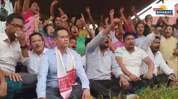 এ পি চি চিৰ সভাপতি গৌৰৱ গগৈৰ নেতৃত্বত কংগ্ৰেছৰ সঁজাতী দল